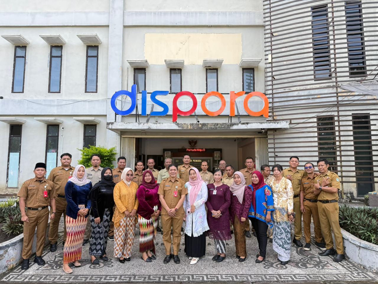 HARI KARTINI DILINGKUNGAN DISPORA