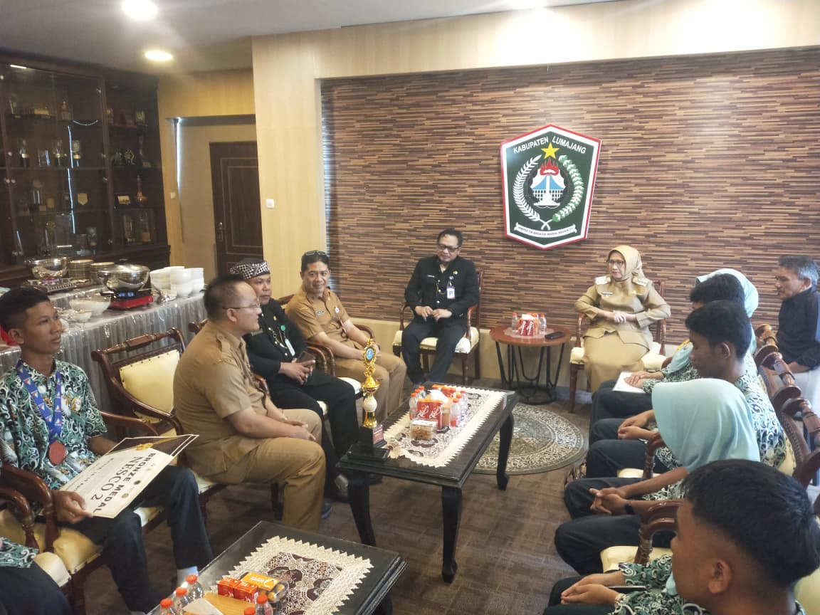 Peraih Medali Emas pada ajang Invention and Innovation Fair 2026